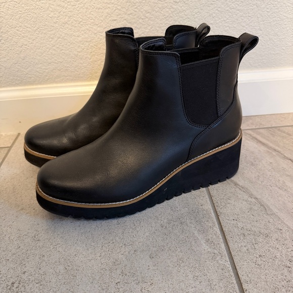 Cole Haan Shoes - Cole Haan Black Leather Wedge Chelsea Boots Size 9B Lug Sole